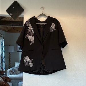 Studio by Torrid short sleeve jacket